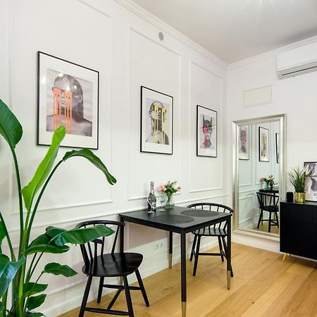 Discover Krakow Apartments - Lubomirskiego St - Classic & Modern - Near Main Station, Netflix And Ac المظهر الخارجي الصورة