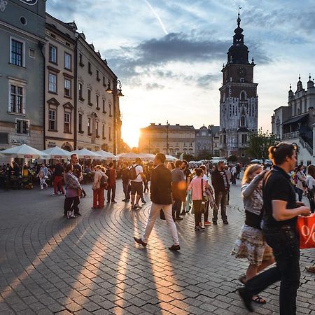 Discover Krakow Apartments - Lubomirskiego St - Classic & Modern - Near Main Station, Netflix And Ac المظهر الخارجي الصورة