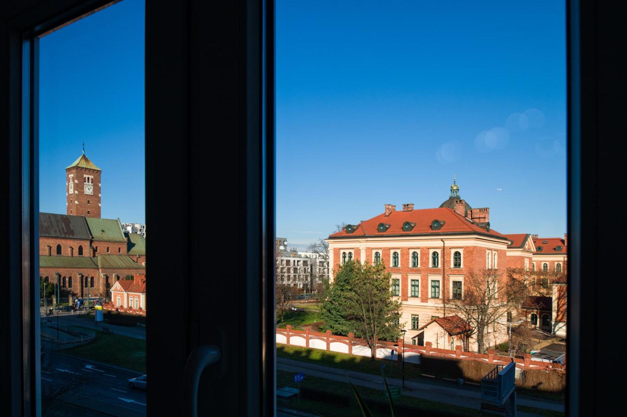 Discover Krakow Apartments - Lubomirskiego St - Classic & Modern - Near Main Station, Netflix And Ac المظهر الخارجي الصورة
