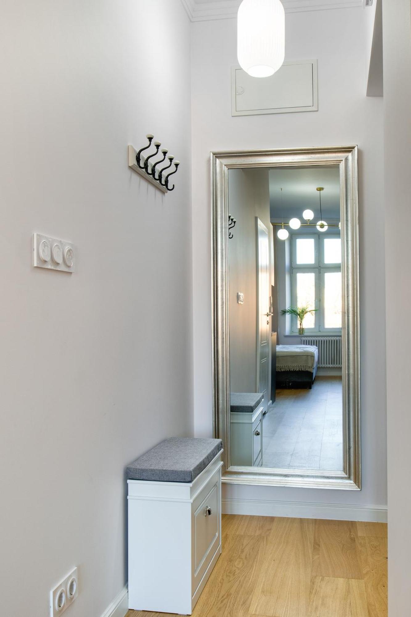 Discover Krakow Apartments - Lubomirskiego St - Classic & Modern - Near Main Station, Netflix And Ac المظهر الخارجي الصورة