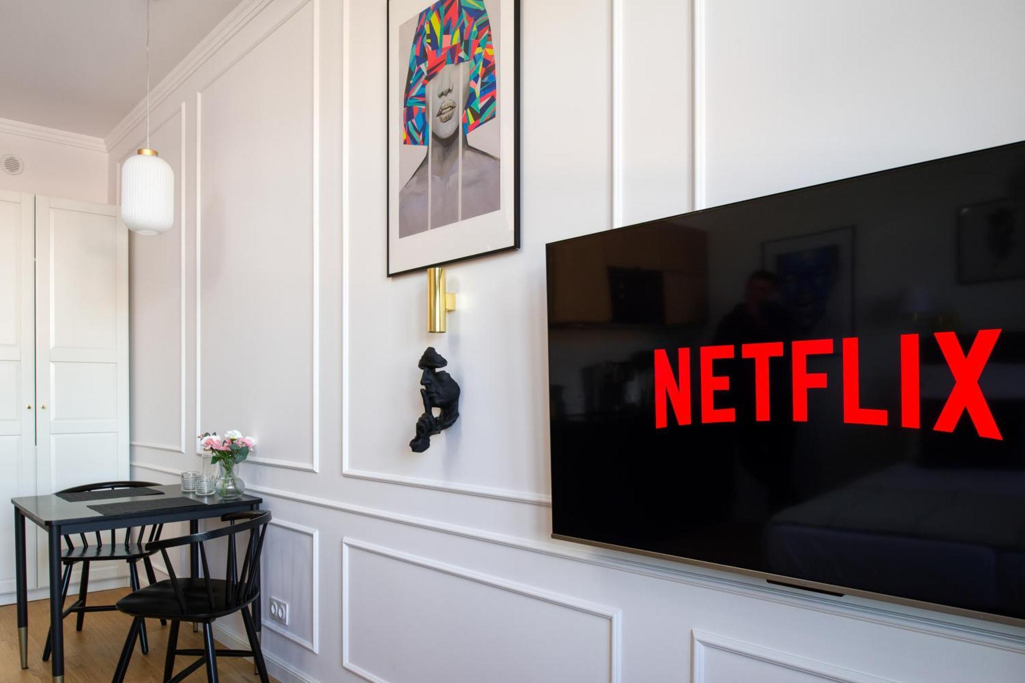 Discover Krakow Apartments - Lubomirskiego St - Classic & Modern - Near Main Station, Netflix And Ac المظهر الخارجي الصورة
