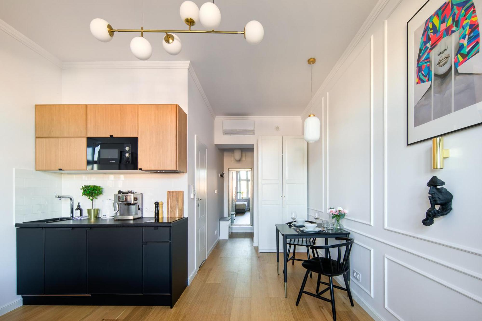 Discover Krakow Apartments - Lubomirskiego St - Classic & Modern - Near Main Station, Netflix And Ac المظهر الخارجي الصورة