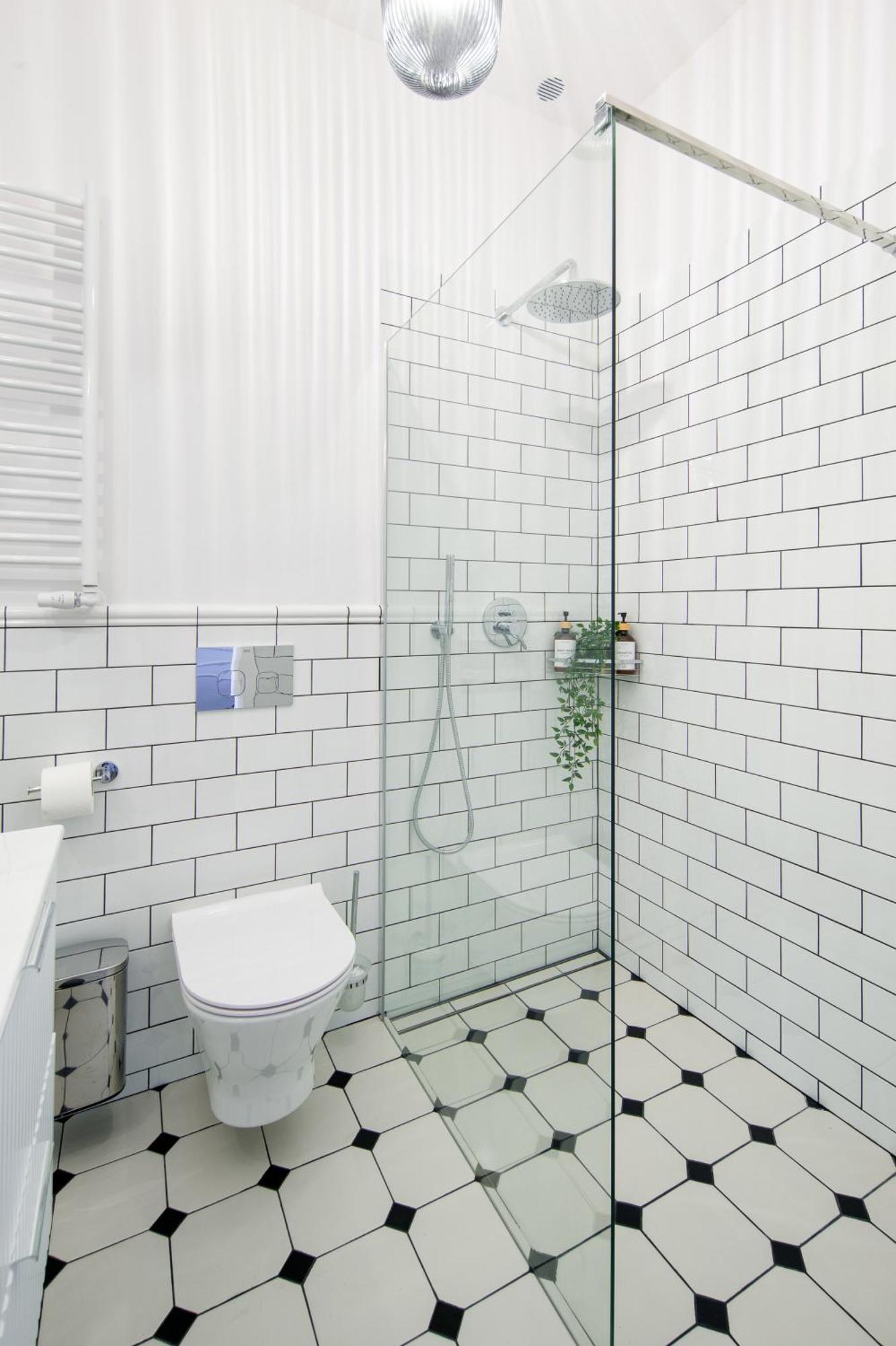Discover Krakow Apartments - Lubomirskiego St - Classic & Modern - Near Main Station, Netflix And Ac المظهر الخارجي الصورة