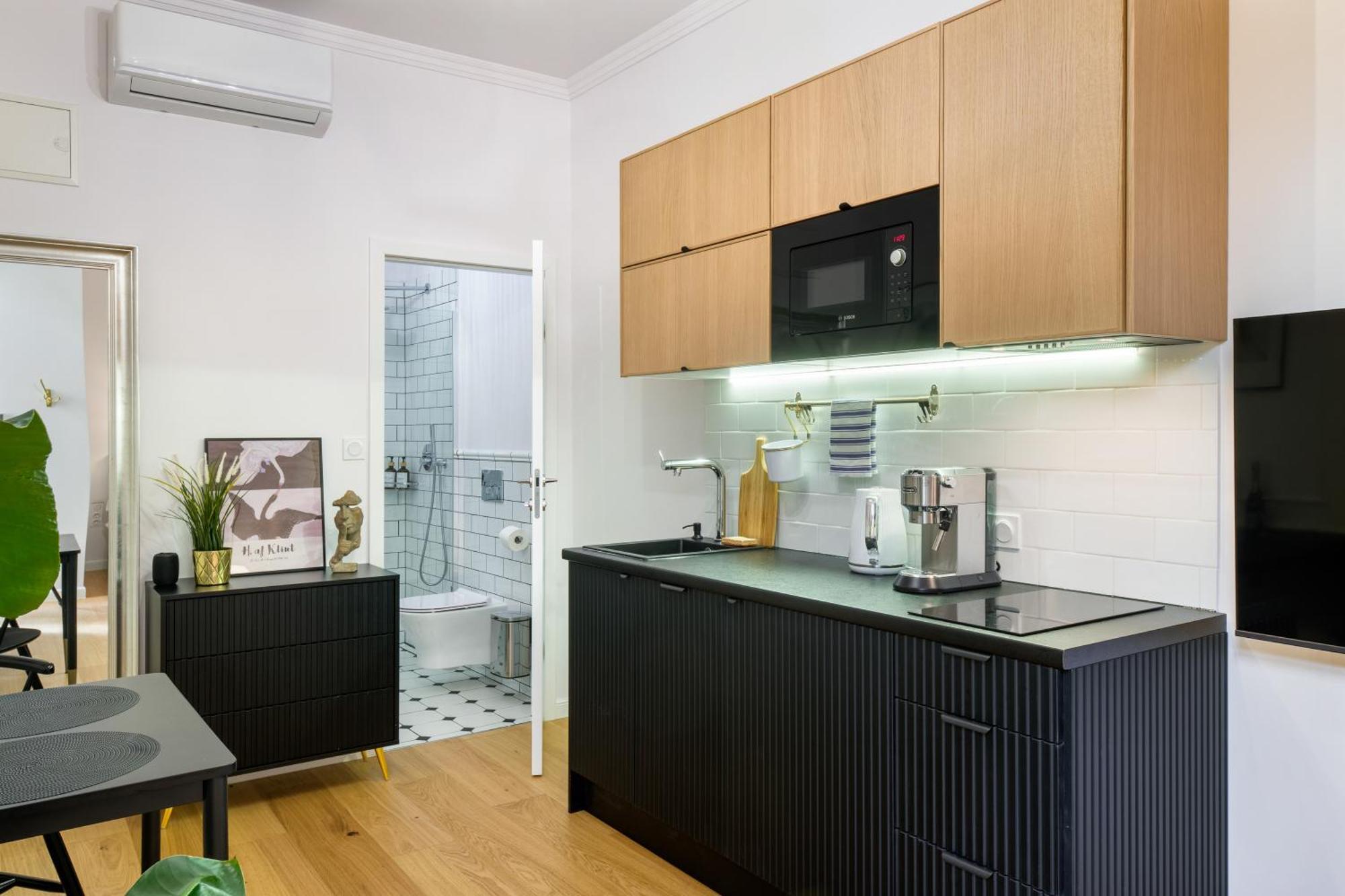 Discover Krakow Apartments - Lubomirskiego St - Classic & Modern - Near Main Station, Netflix And Ac المظهر الخارجي الصورة