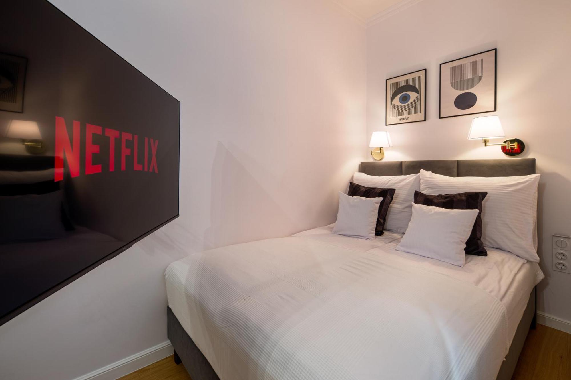 Discover Krakow Apartments - Lubomirskiego St - Classic & Modern - Near Main Station, Netflix And Ac المظهر الخارجي الصورة