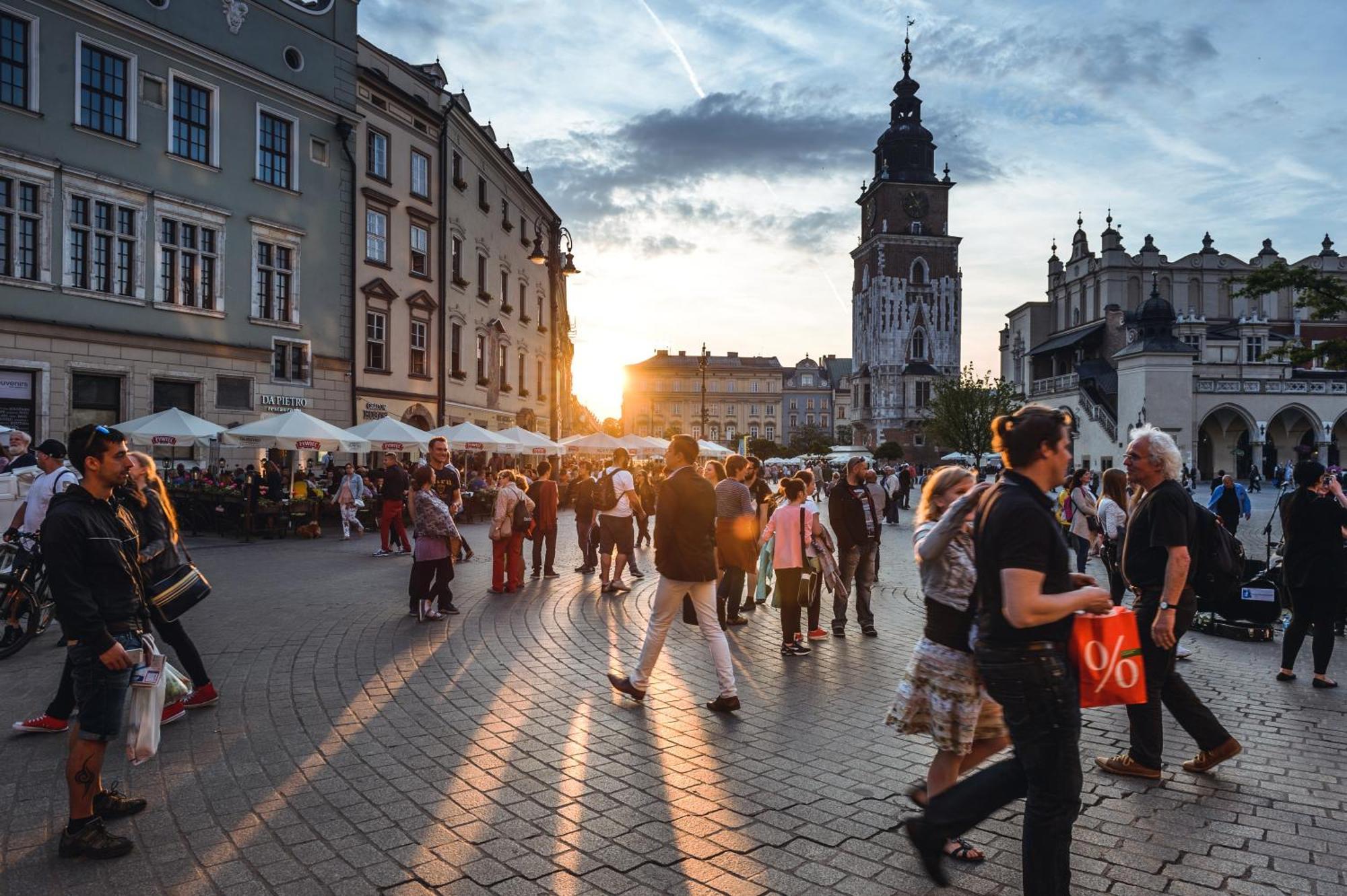 Discover Krakow Apartments - Lubomirskiego St - Classic & Modern - Near Main Station, Netflix And Ac المظهر الخارجي الصورة